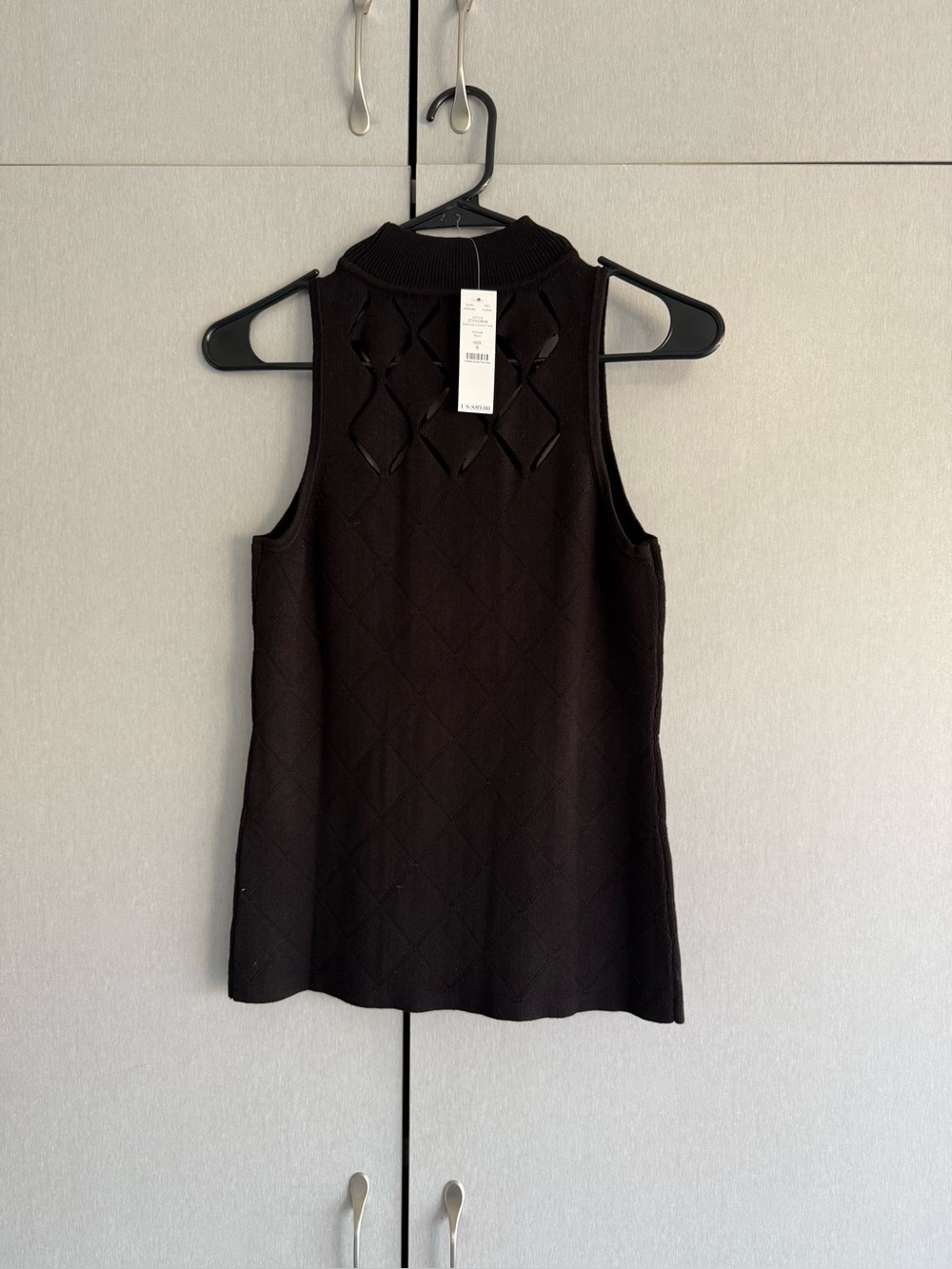 Sleeveless Knit Mock Neck Top - Black